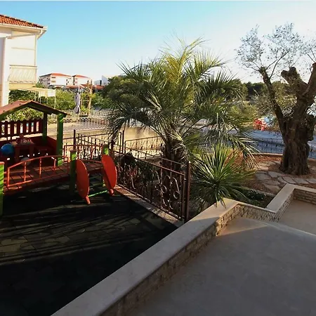Villa Roko With Swimming Pool